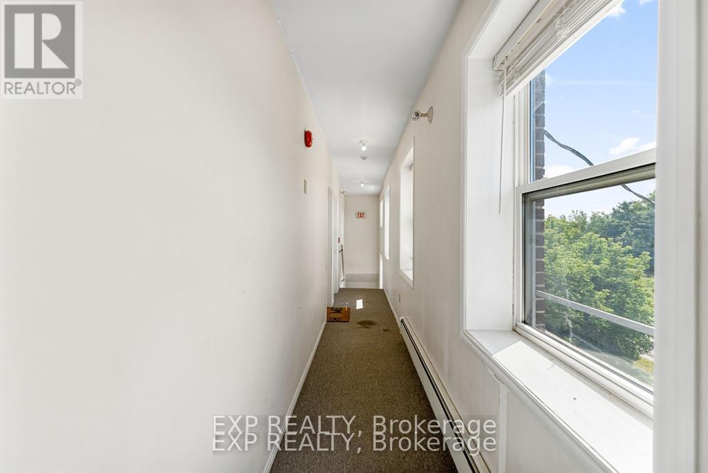 11 Albert Street — photo 19