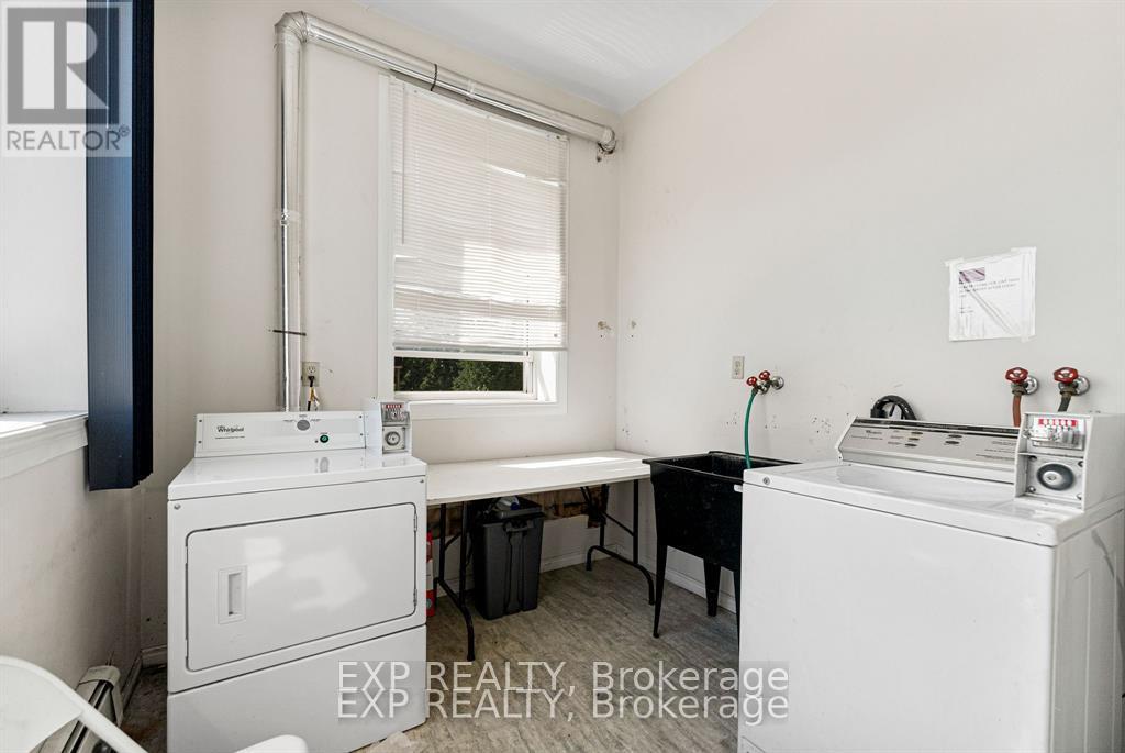 11 Albert Street — photo 20