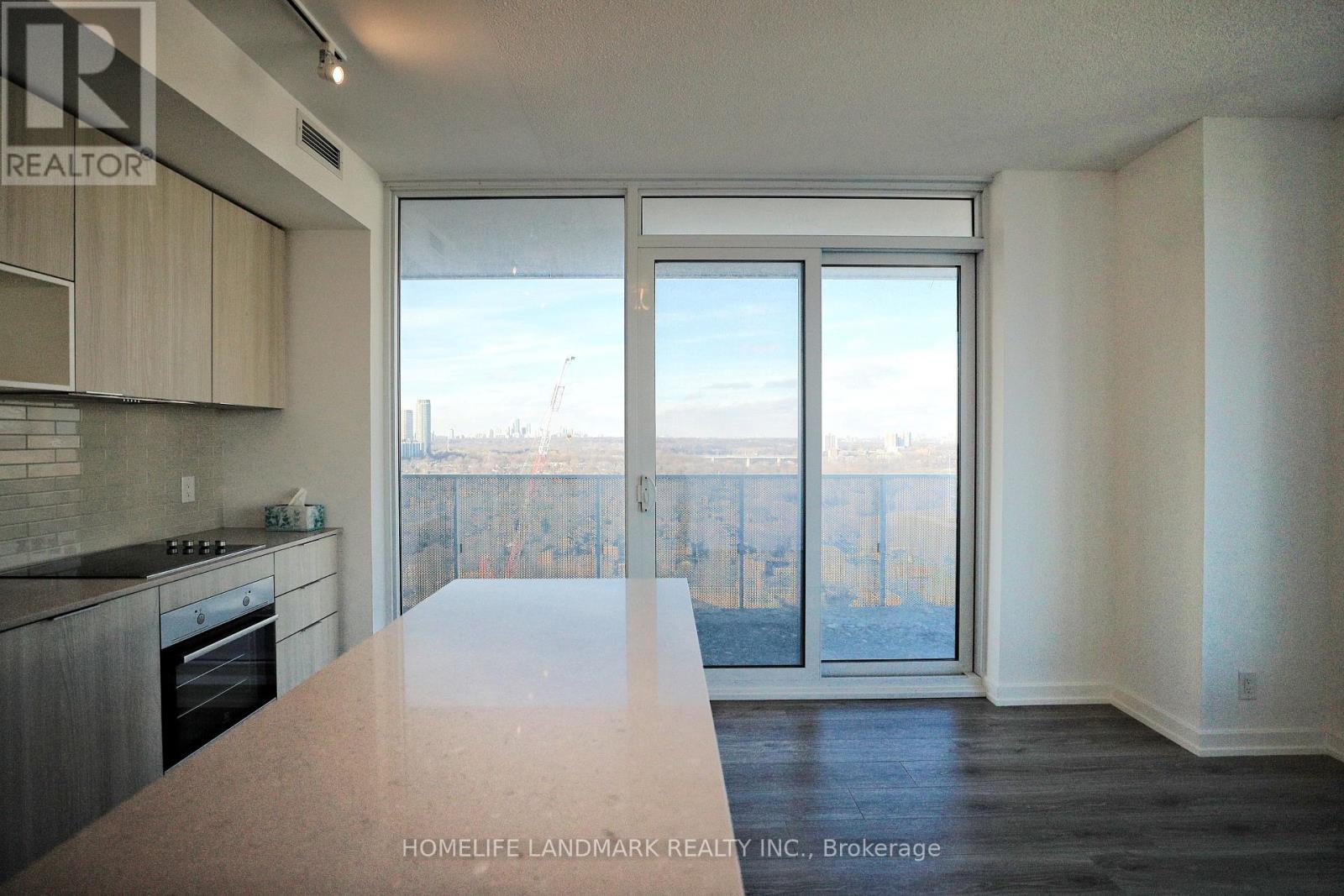 20 Tubman Avenue — photo 16