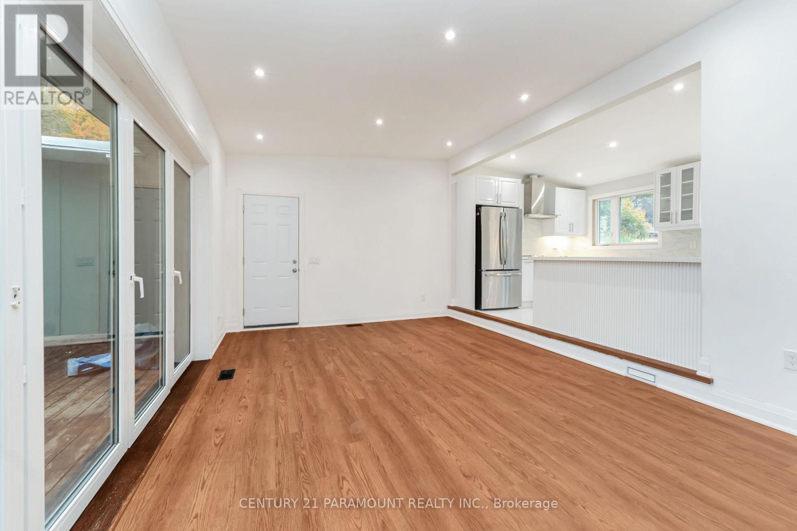 8 Waterfield Drive, Toronto, ON photo 12