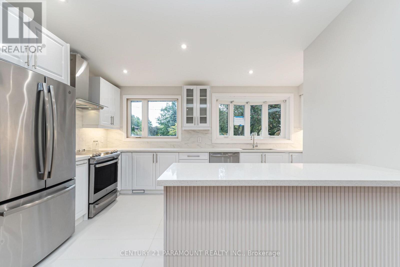 8 Waterfield Drive, Toronto, ON photo 13