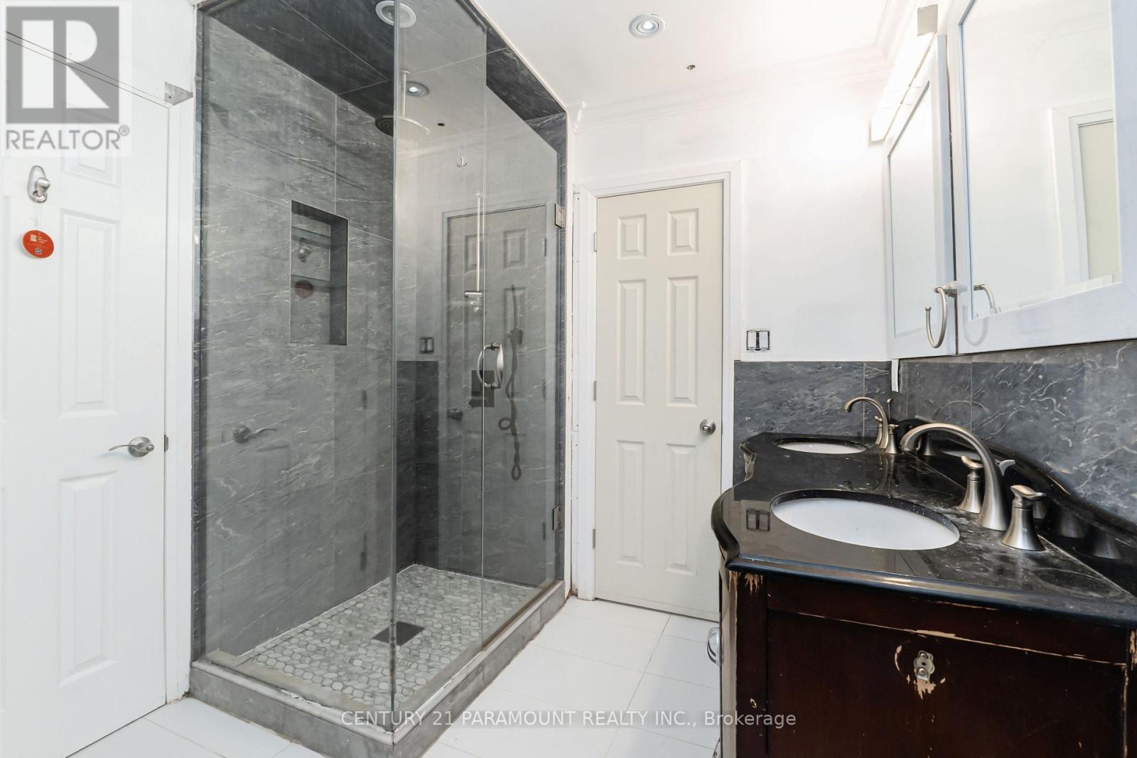 8 Waterfield Drive, Toronto, ON photo 27