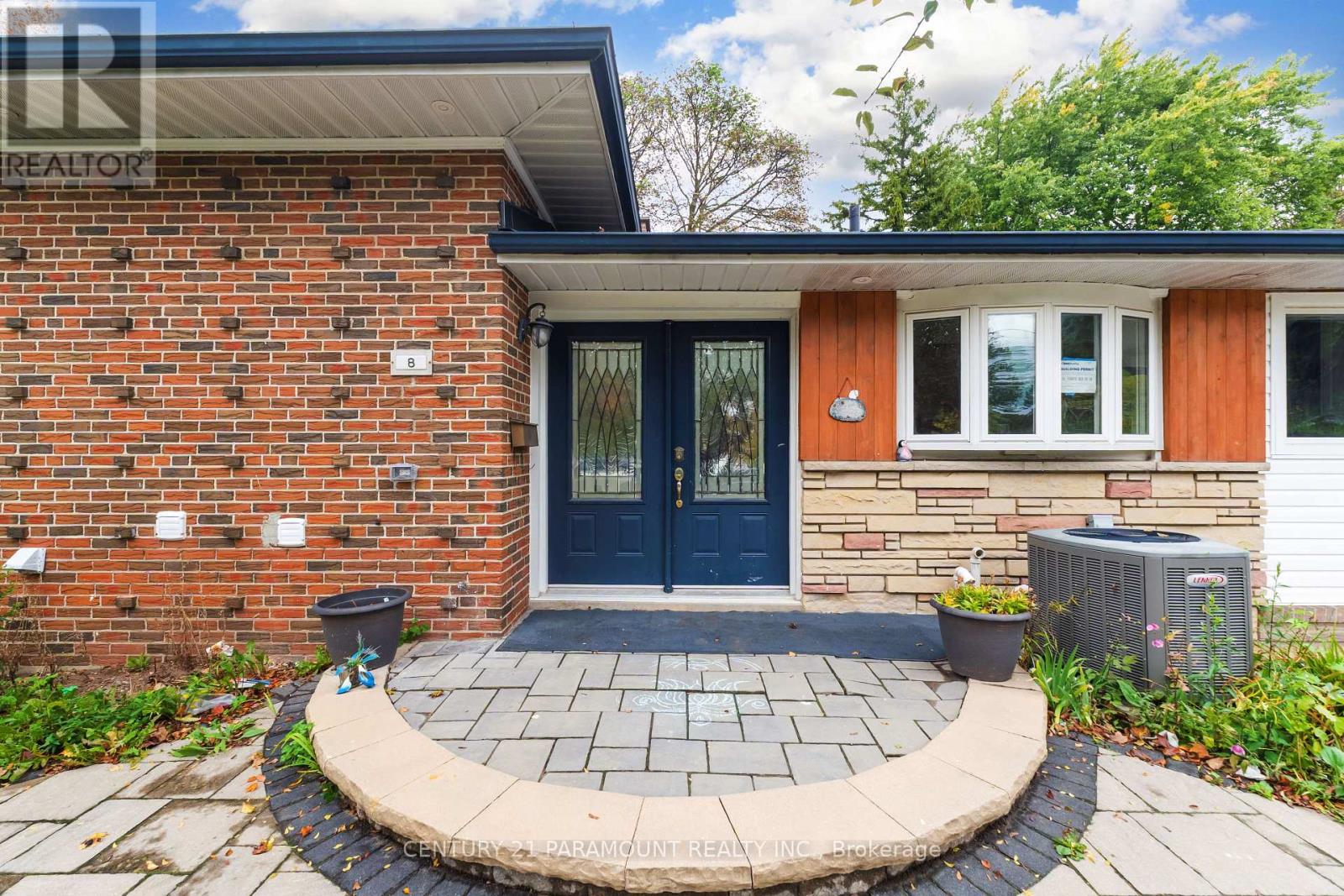 8 Waterfield Drive, Toronto, ON photo 4