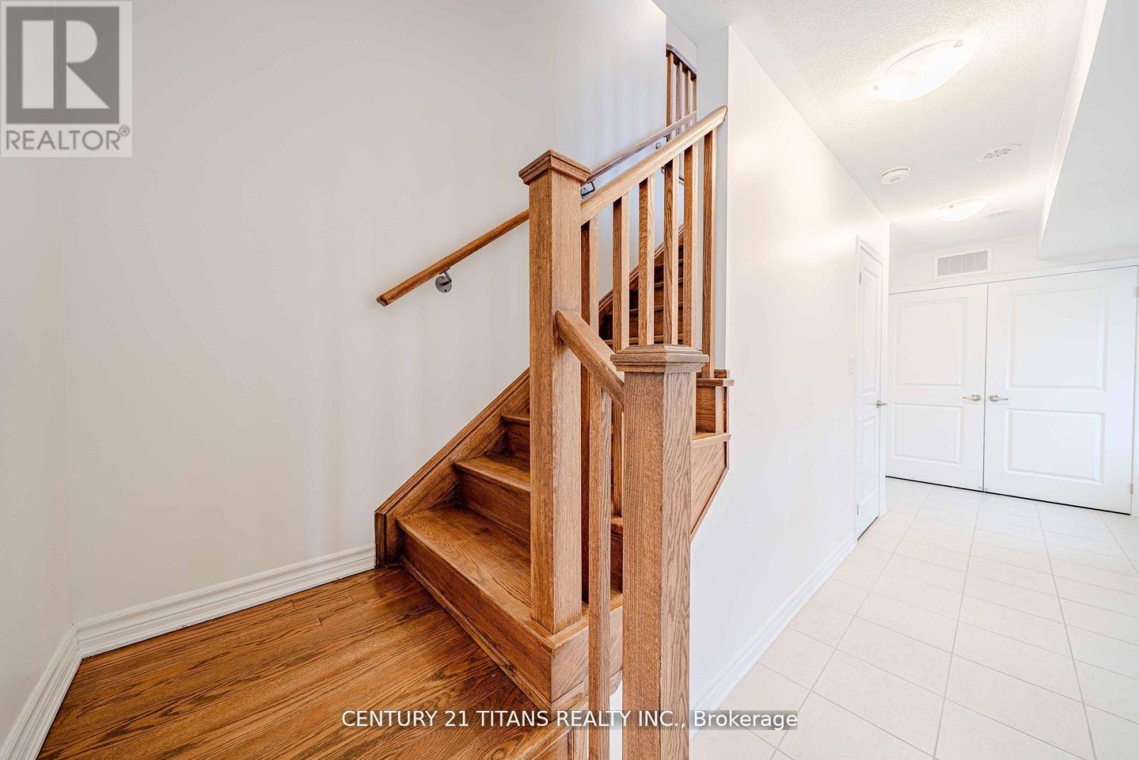 3321 Thunderbird Promenade, Pickering, ON photo 13