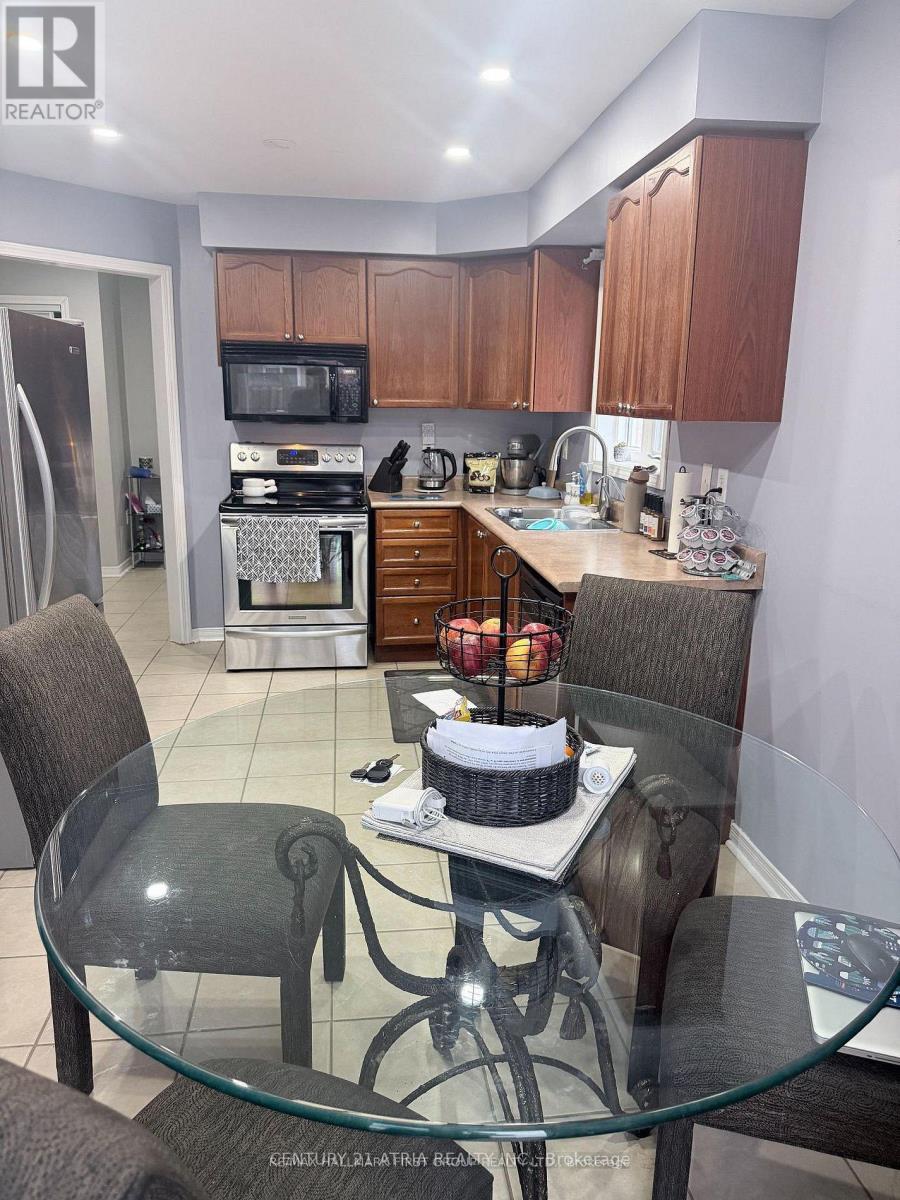 82 Hutton Place, Clarington, ON photo 16