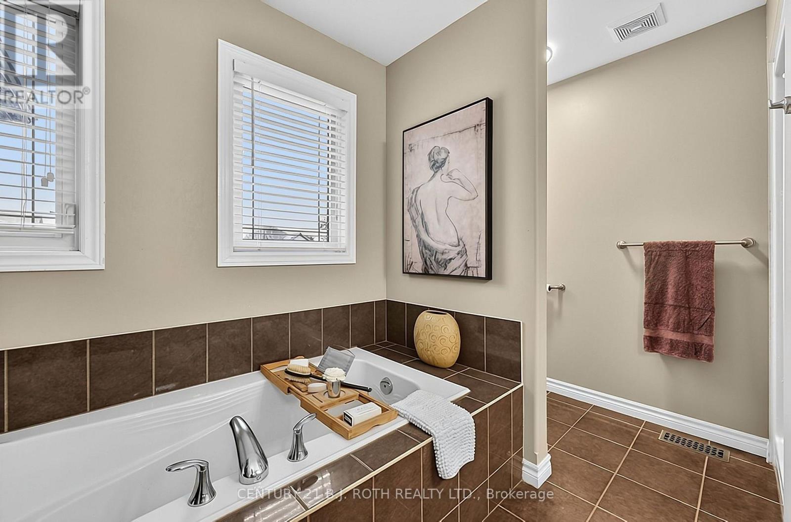 118 Mike Hart Drive, Essa, ON photo 25