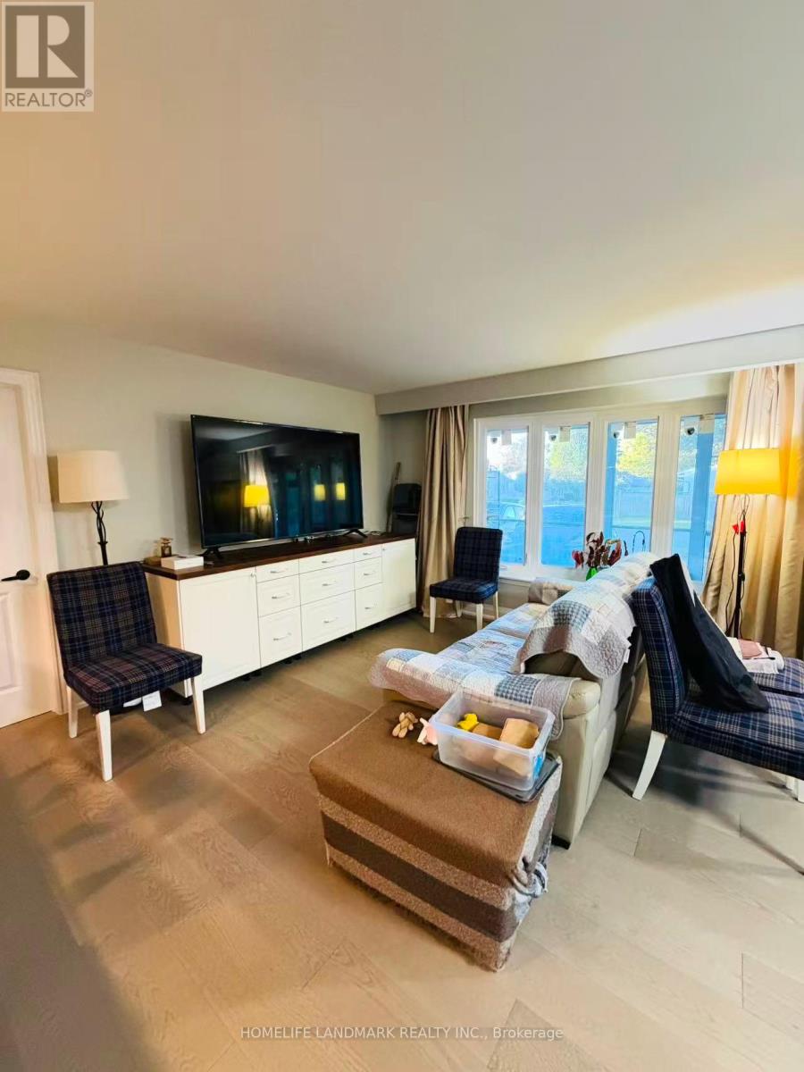 UPPER - 170 KIRK DRIVE, Markham (Royal Orchard) — photo 4