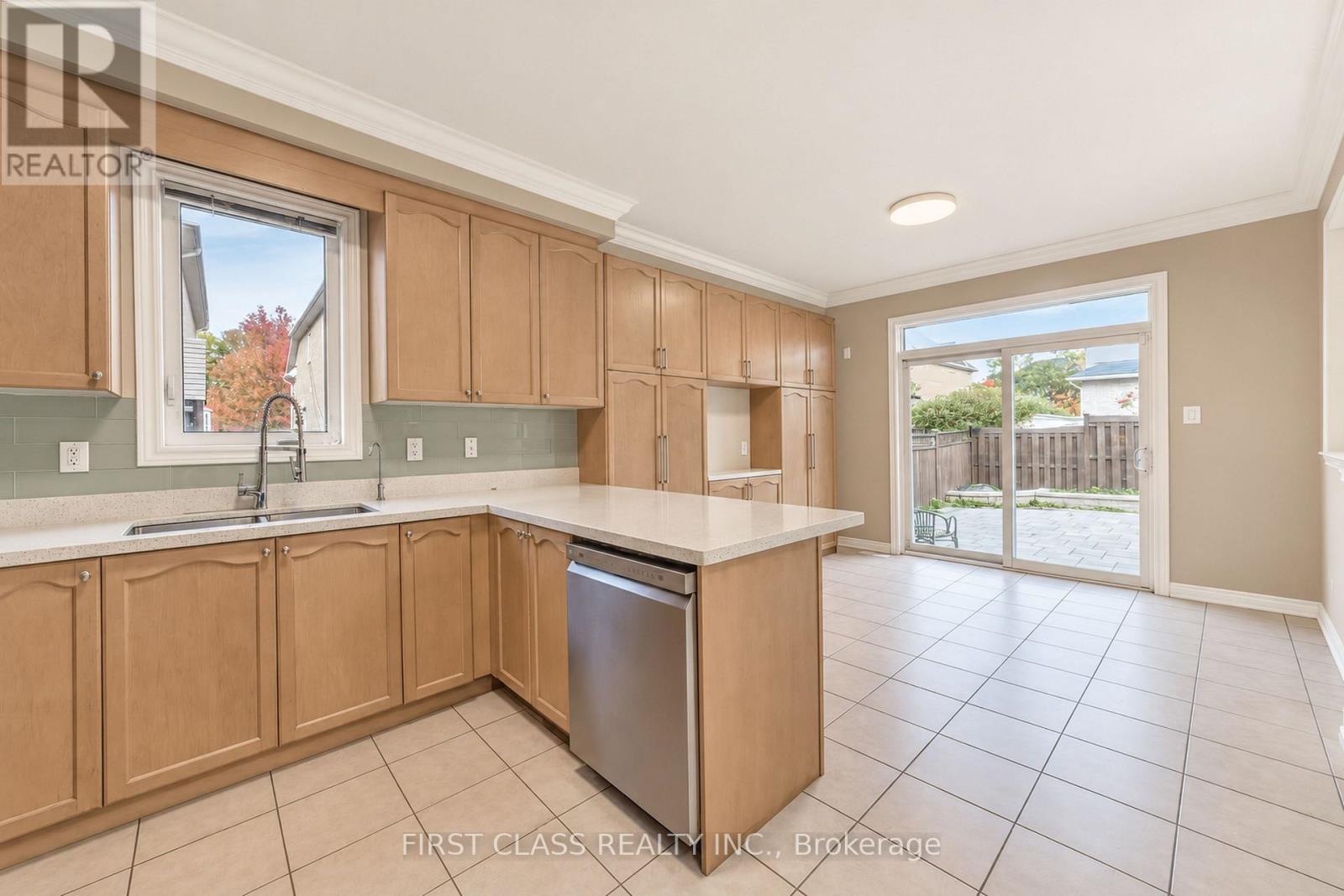 4 Hawkweed Manor, Markham, ON photo 49