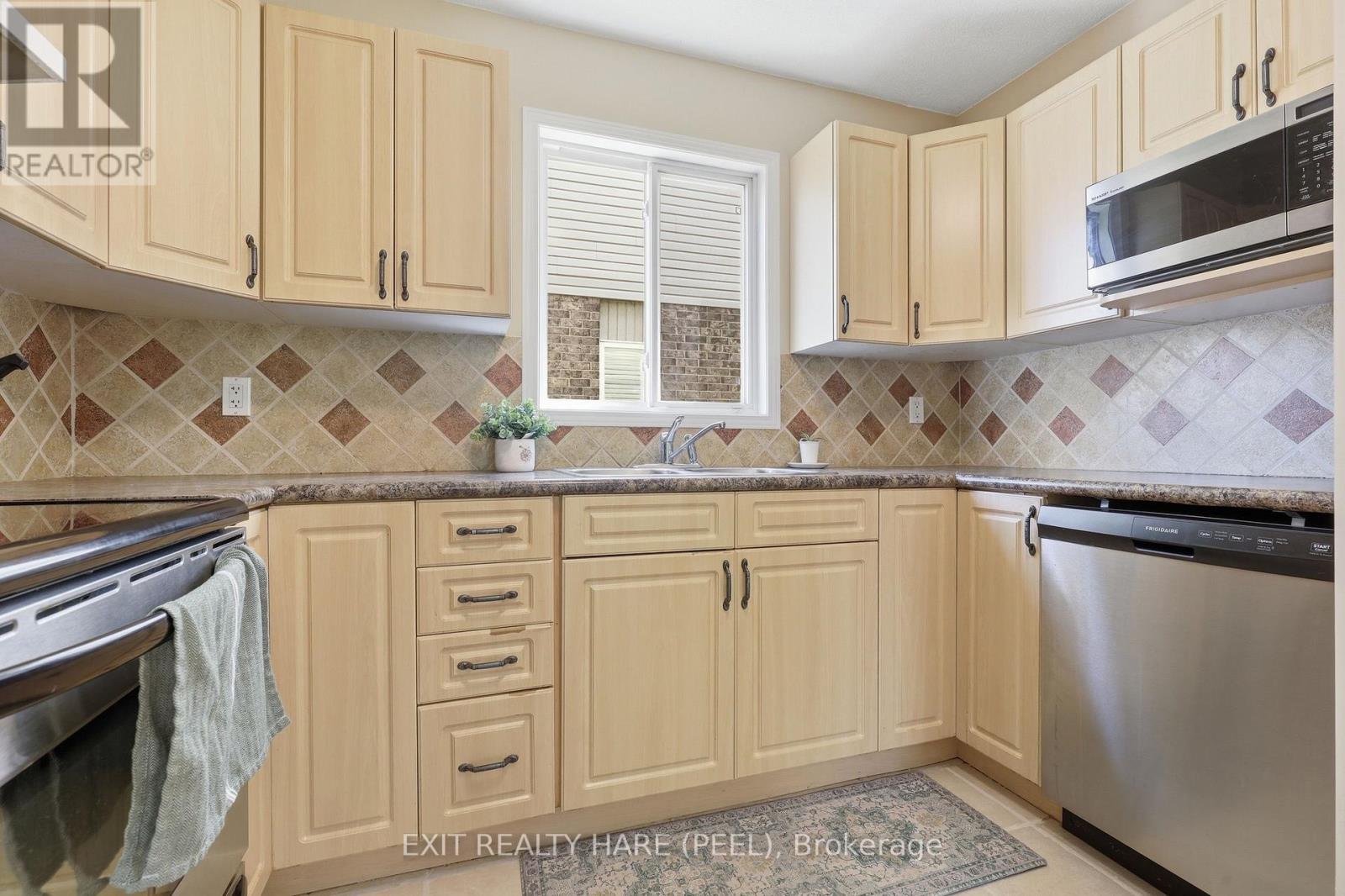 43 Stoneham Street, New Tecumseth, ON photo 8