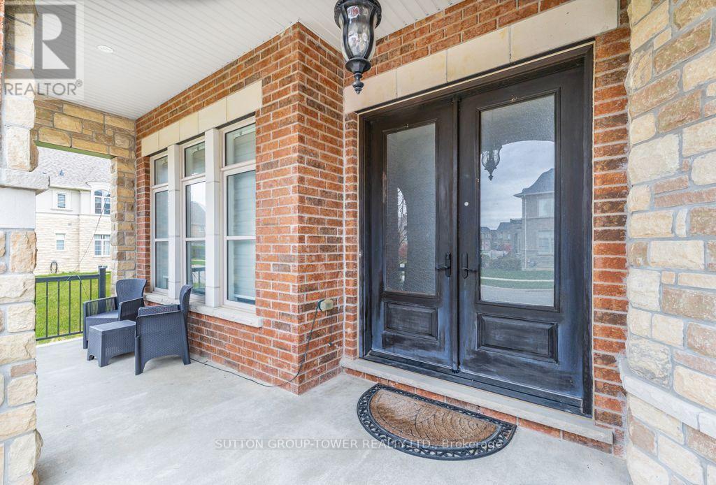 2 Mary Agar Court South, King, ON photo 3