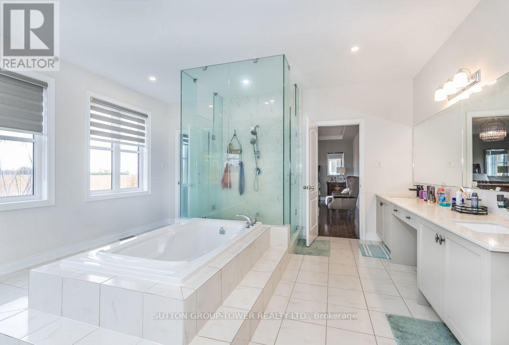 2 Mary Agar Court South, King, ON photo 33