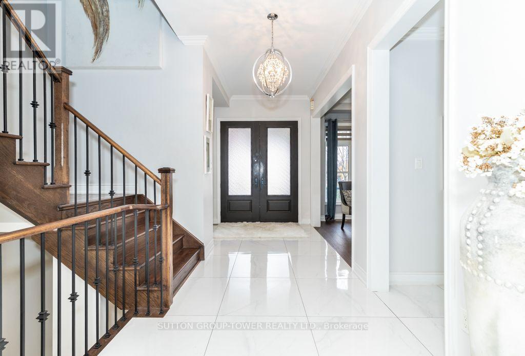 2 Mary Agar Court South, King, ON photo 4