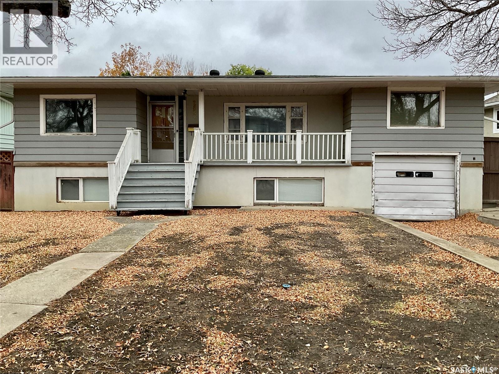 2832 Quinn DRIVE - 1