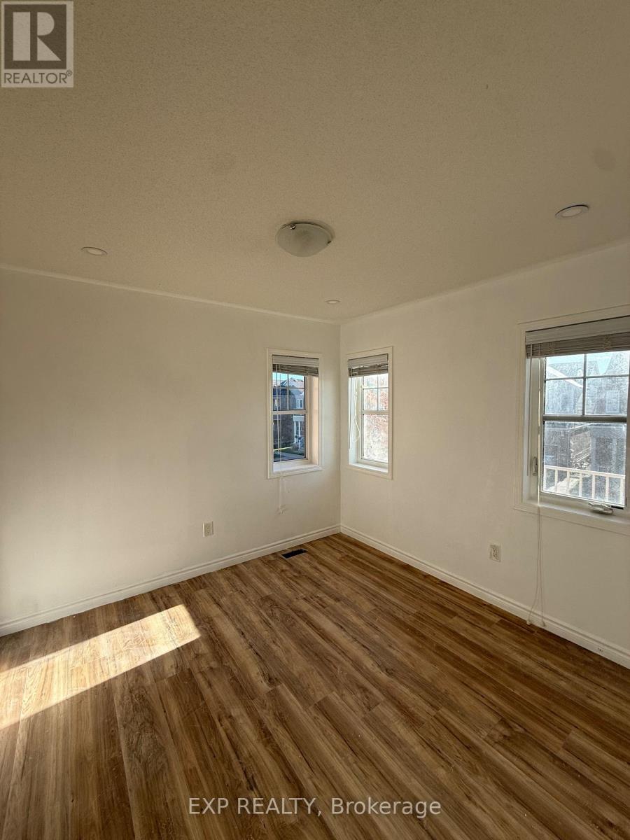 8 REDFERN STREET, Brampton (Northwest Brampton) — photo 10