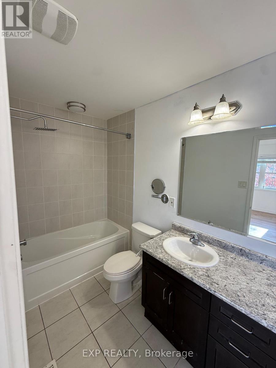 8 REDFERN STREET, Brampton (Northwest Brampton) — photo 12