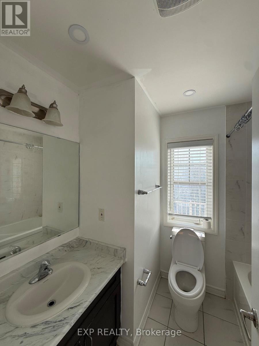 8 REDFERN STREET, Brampton (Northwest Brampton) — photo 8