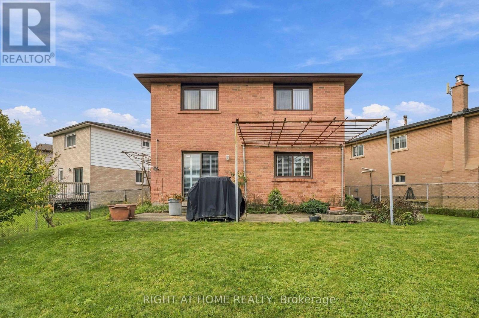 17 Cathy Jean Crescent, Toronto, ON photo 30