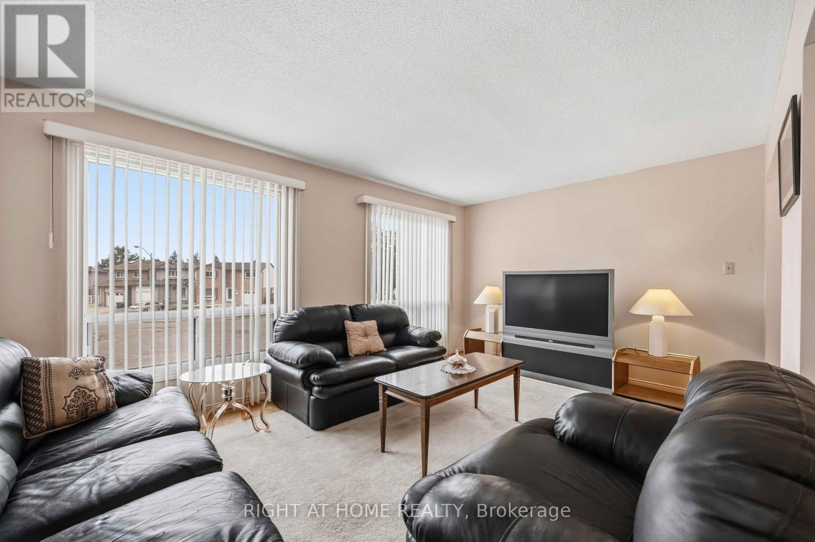 17 CATHY JEAN CRESCENT - 5