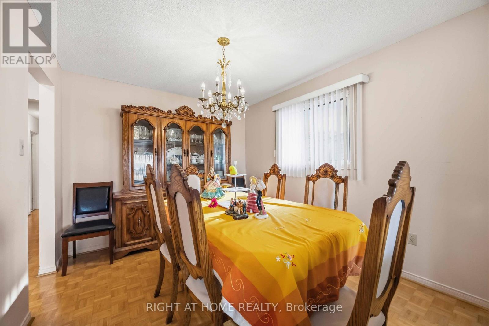 17 CATHY JEAN CRESCENT - 7