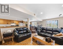 17 Cathy Jean Crescent, Toronto, ON M9V4T2 Photo 21