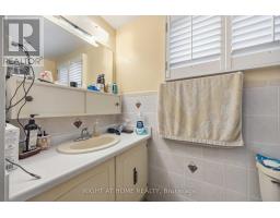 17 Cathy Jean Crescent, Toronto, ON M9V4T2 Photo 26