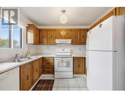 Laundry room - 17 Cathy Jean Crescent, Toronto, ON M9V4T2 Photo 9