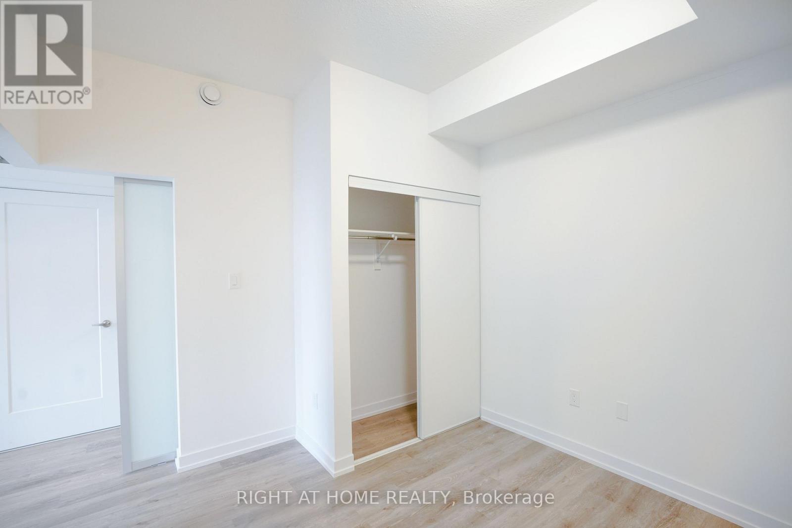 Q8 - 25 PALACE ST STREET, Kitchener — photo 4