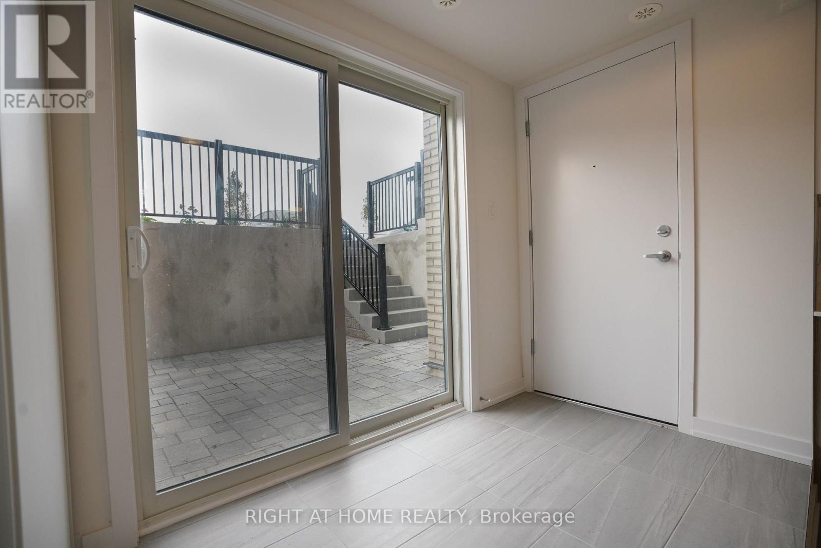Q8 - 25 PALACE ST STREET, Kitchener — photo 7