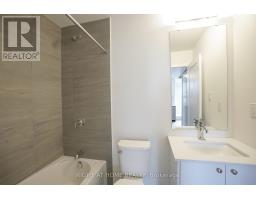 Q8 - 25 Palace St Street, Kitchener, ON N2E0L3 Photo 6