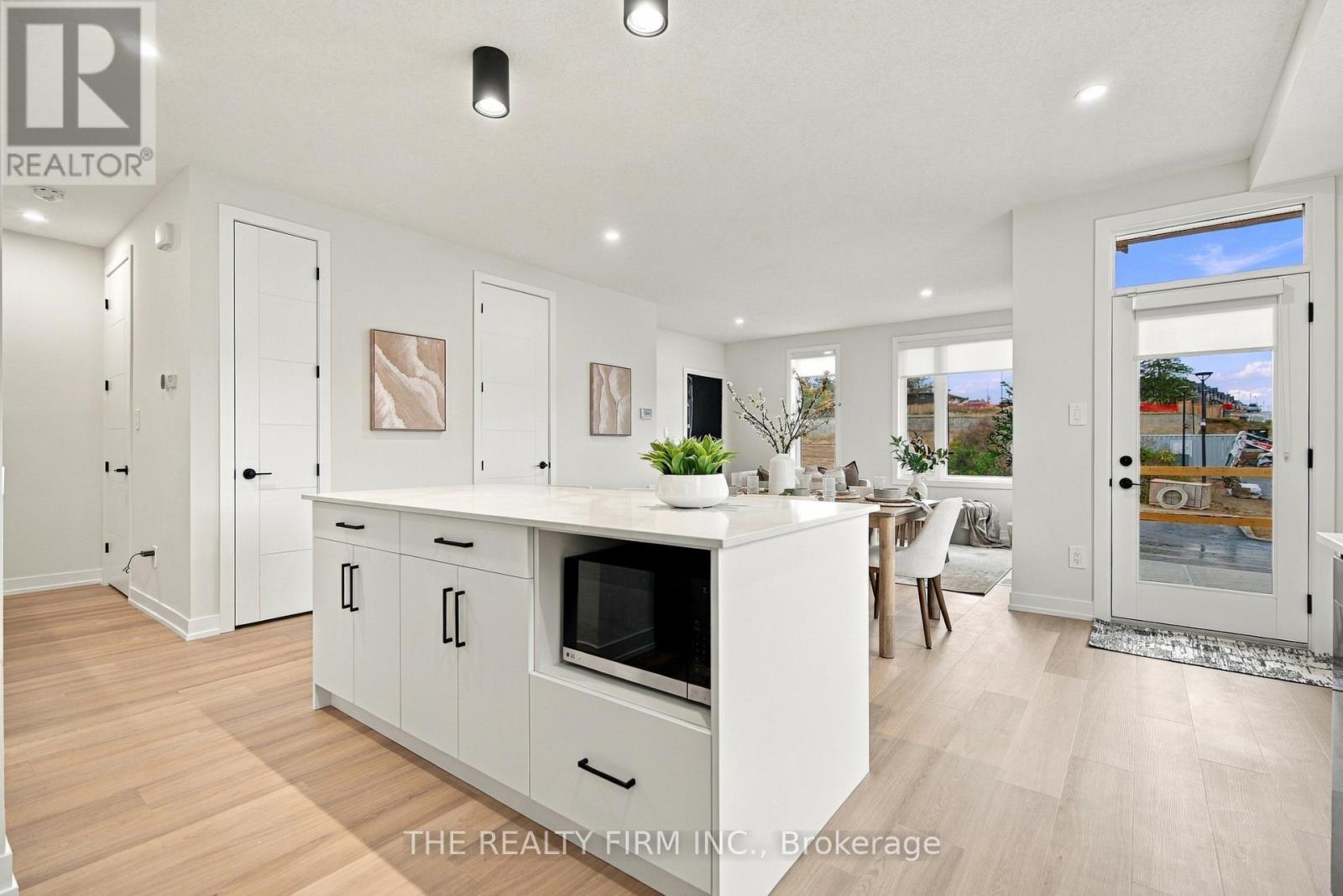 2805 Doyle Drive — photo 13