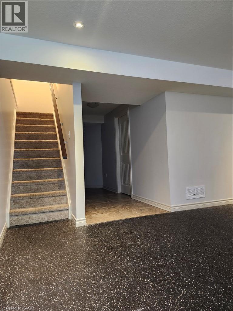535 Margaret Street — photo 24