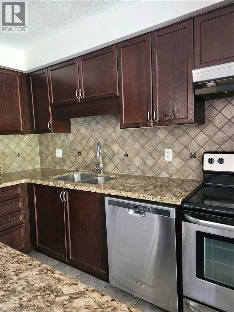 535 Margaret Street — photo 11