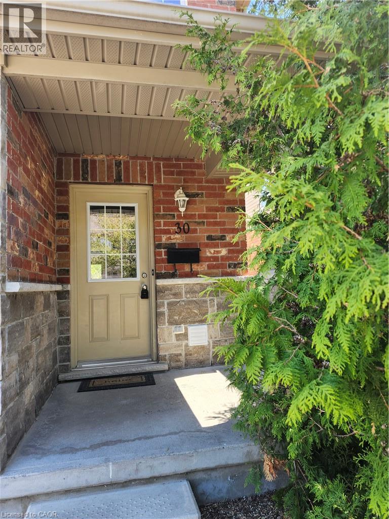 535 Margaret Street — photo 4