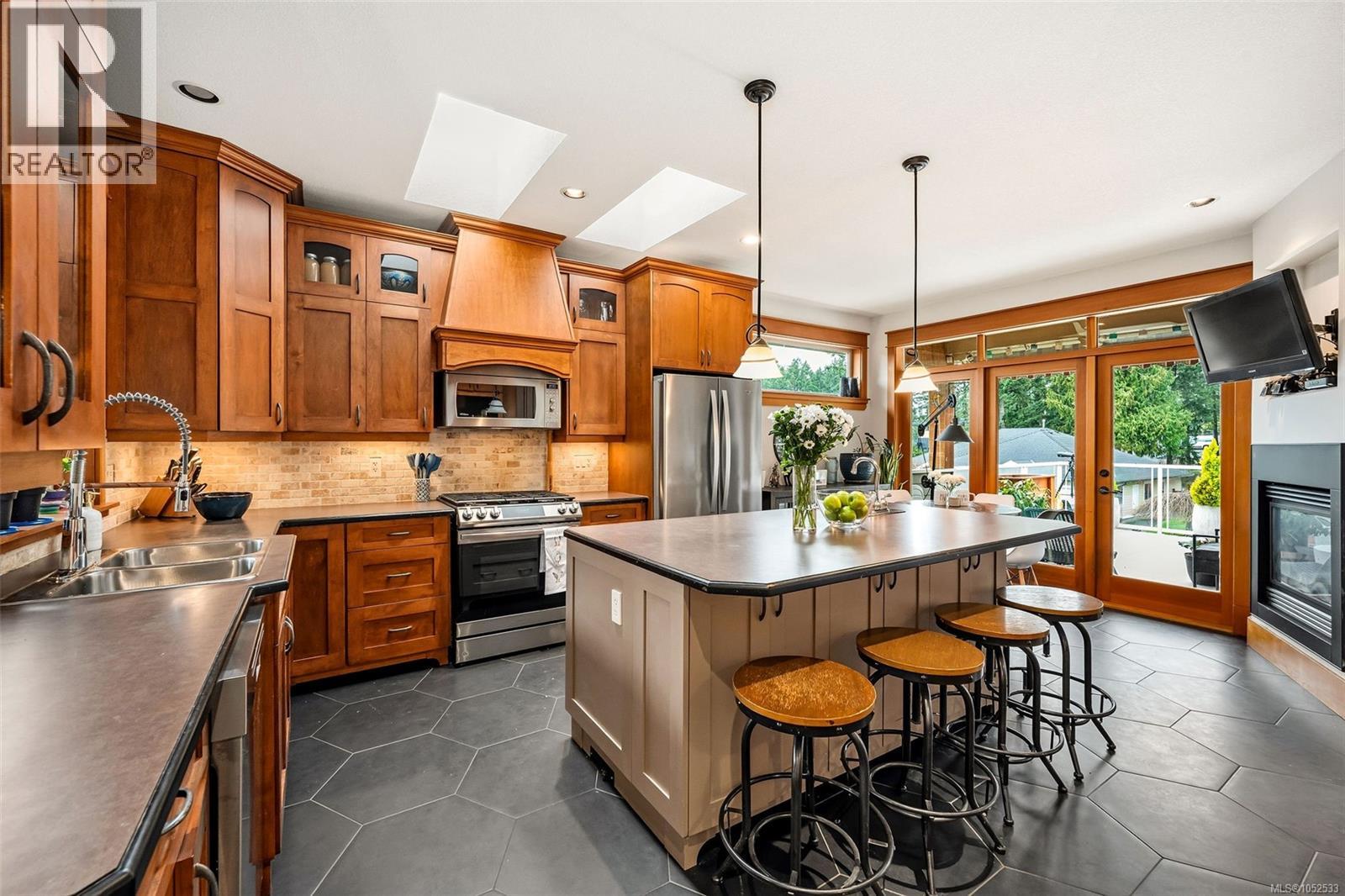 3676 Monterey Dr - 20