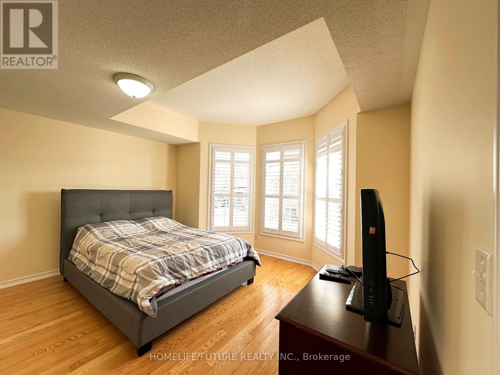 983 WRENWOOD DRIVE - 22