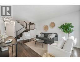 5pc Bathroom - 6, 2815 Palliser Drive Sw, Calgary, AB T2V3S8 Photo 8