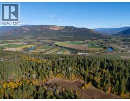 190 Twin Lakes Road, Enderby, BC V0E1V2 Photo 17