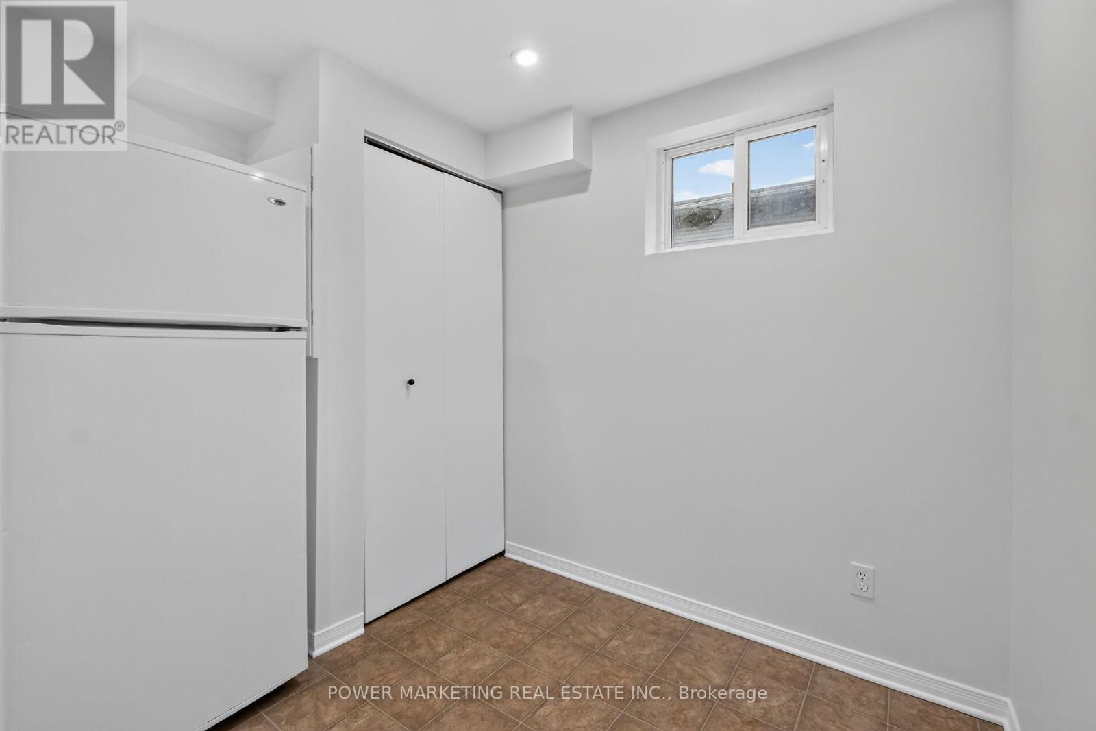 436 YVES STREET - 32