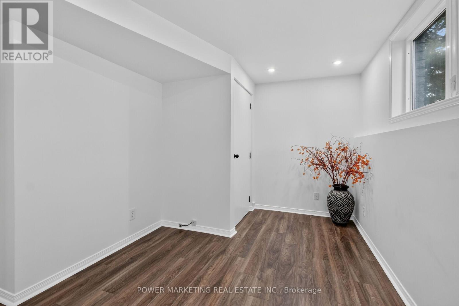 436 YVES STREET - 36