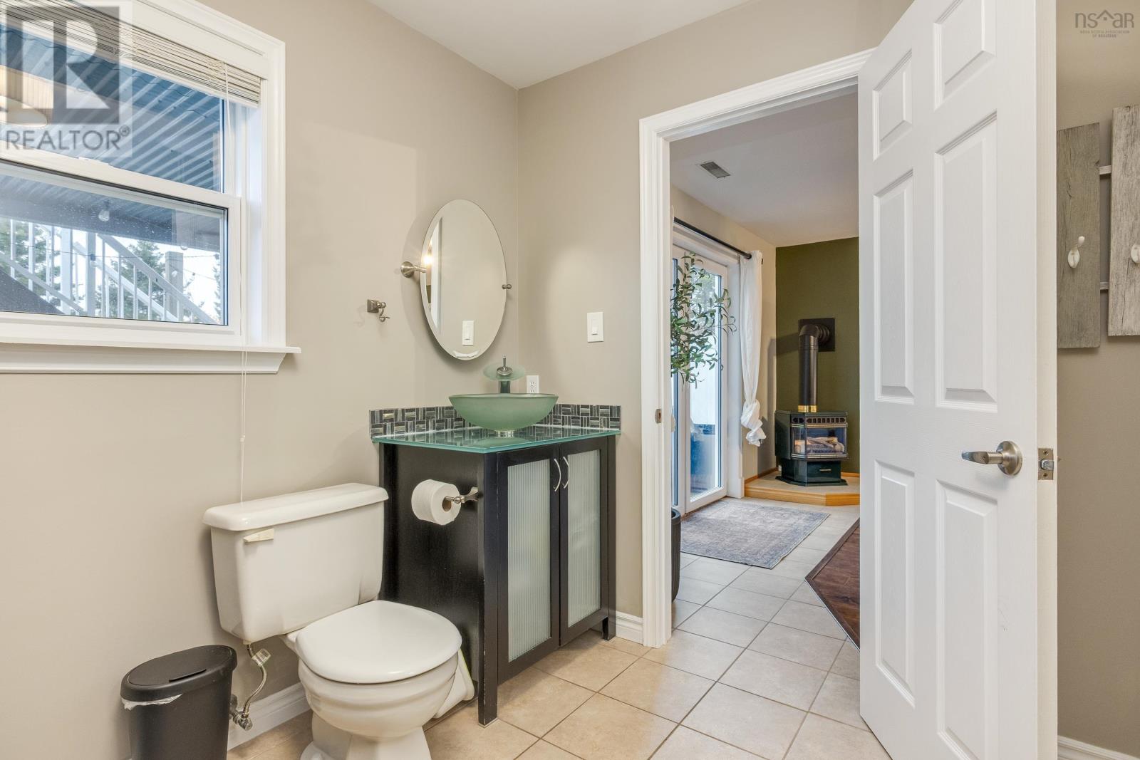 55 Dahlgren Crescent - 16