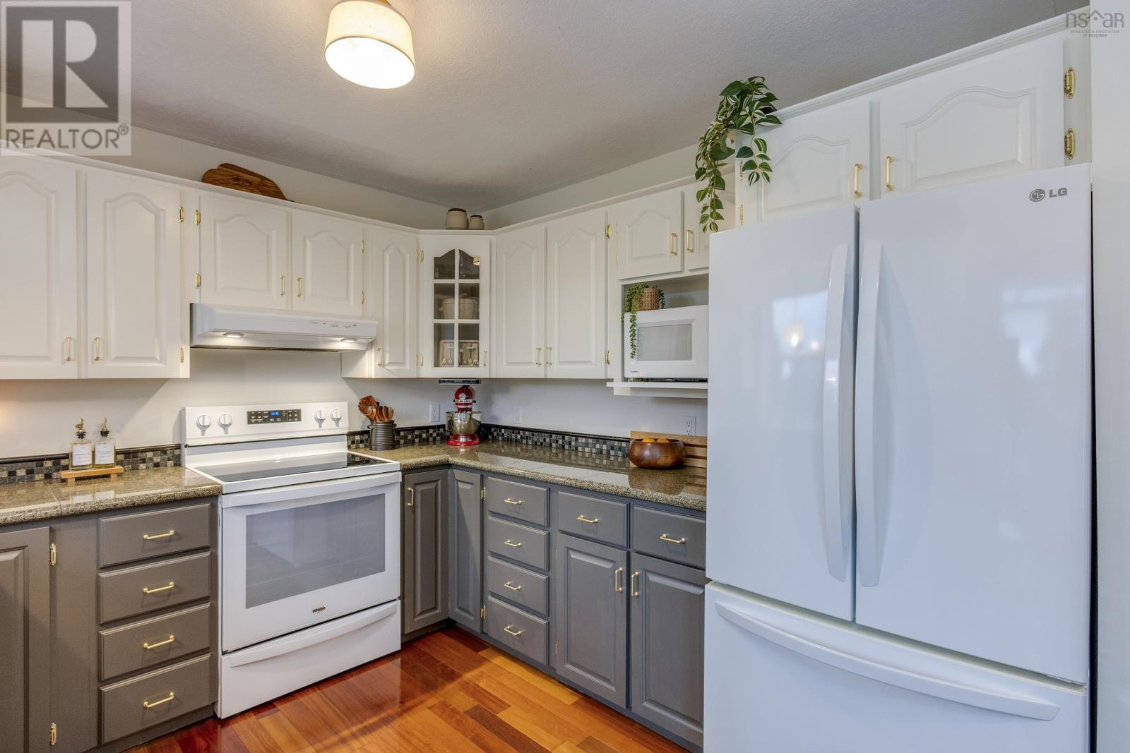 55 Dahlgren Crescent - 21