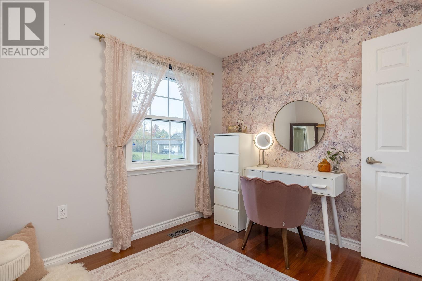 55 Dahlgren Crescent - 39