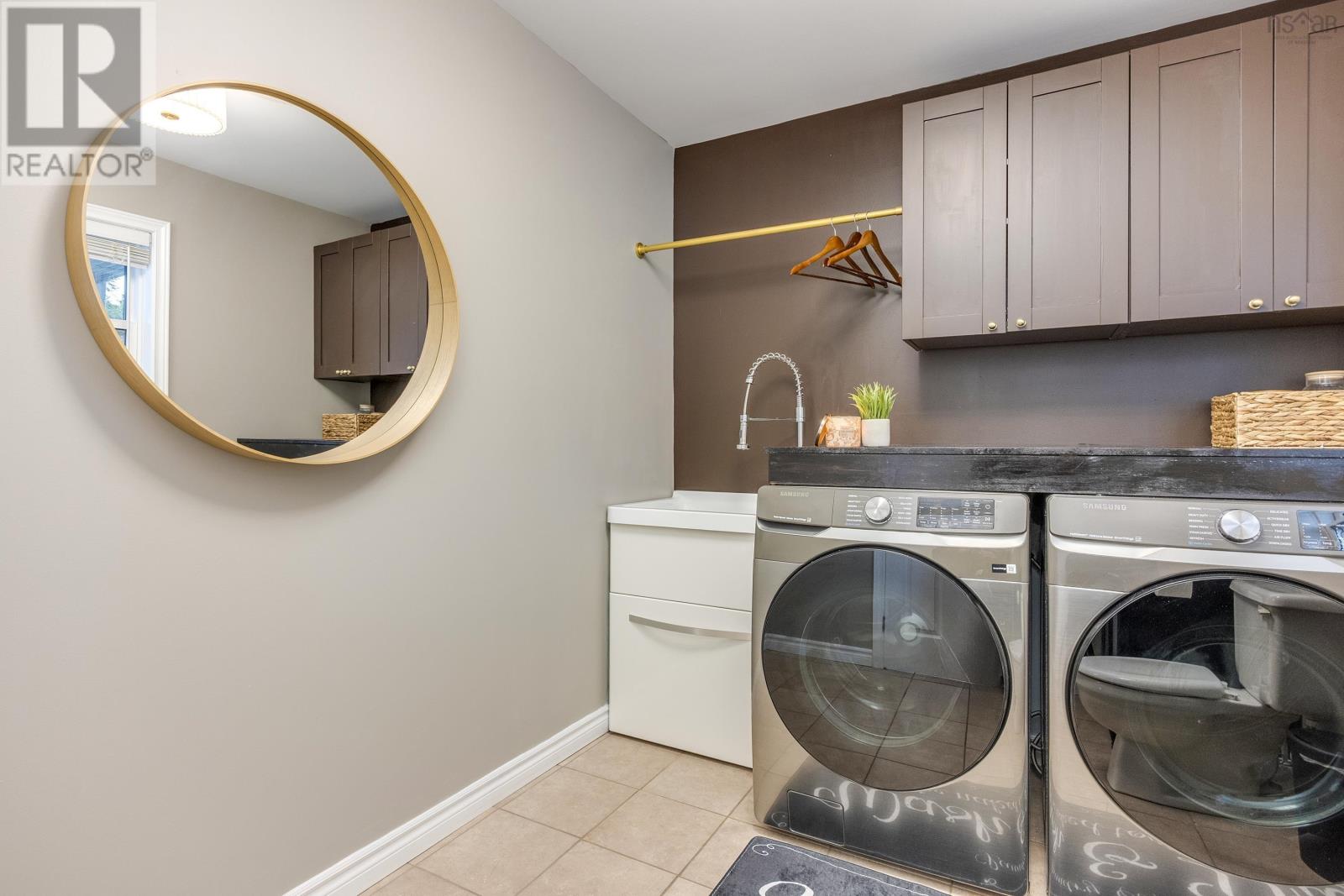 55 Dahlgren Crescent - 17