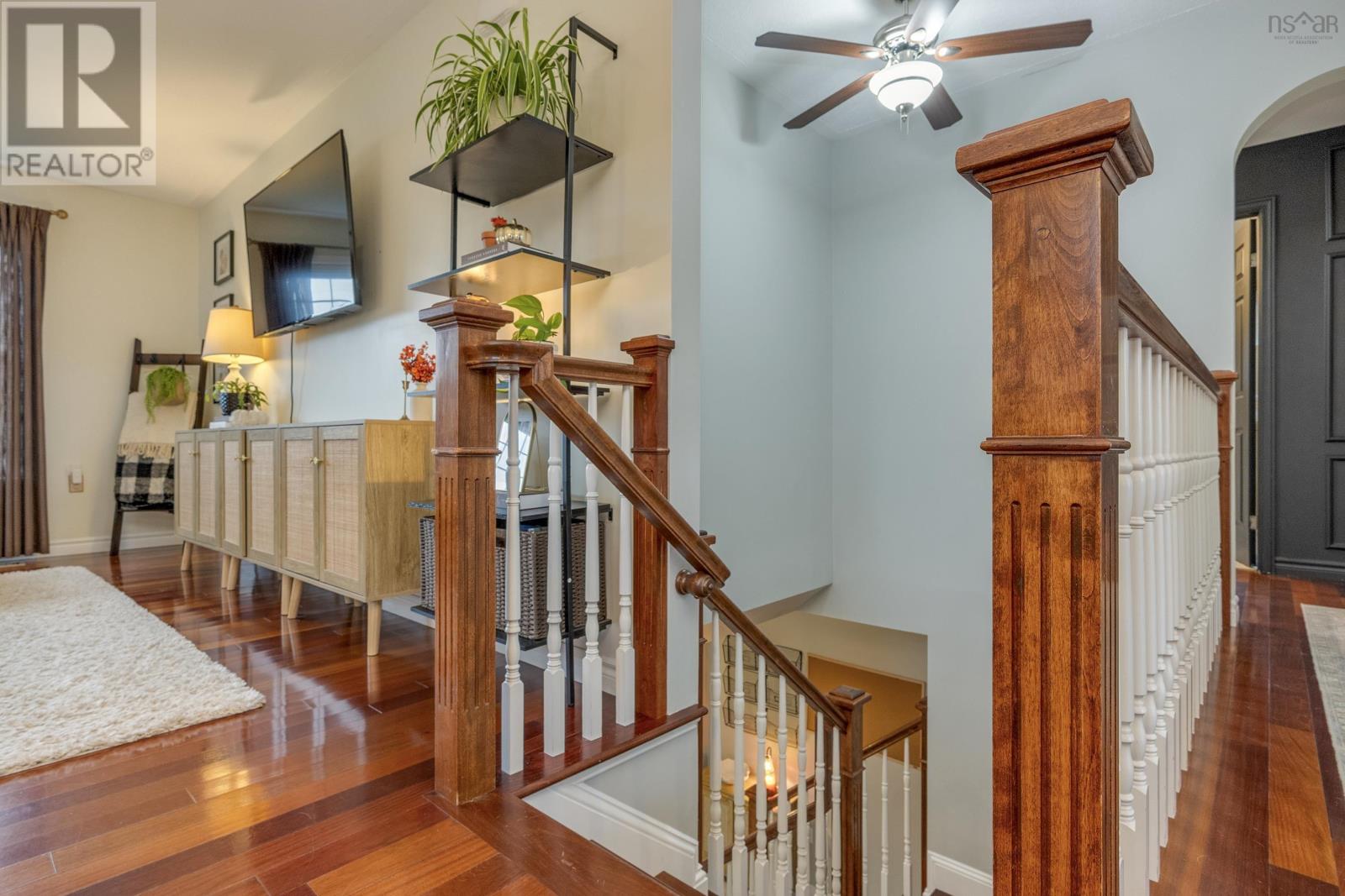 55 Dahlgren Crescent - 24