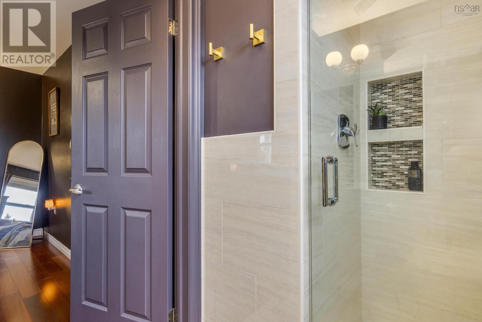 55 Dahlgren Crescent - 34