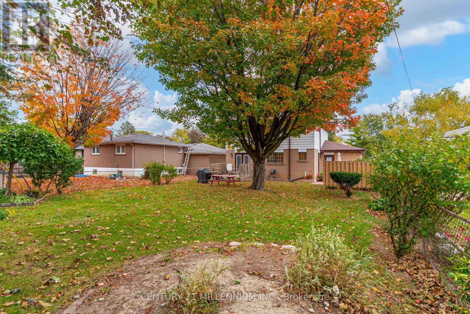 33 Banbury Court, Brampton, ON photo 45