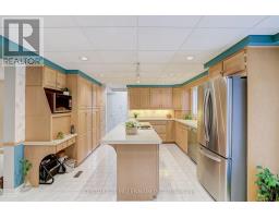 33 Banbury Court, Brampton, ON L6T1Y9 Photo 14