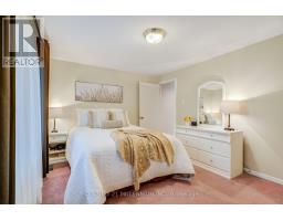 33 Banbury Court, Brampton, ON L6T1Y9 Photo 32