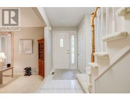Bedroom 3 - 33 Banbury Court, Brampton, ON L6T1Y9 Photo 6