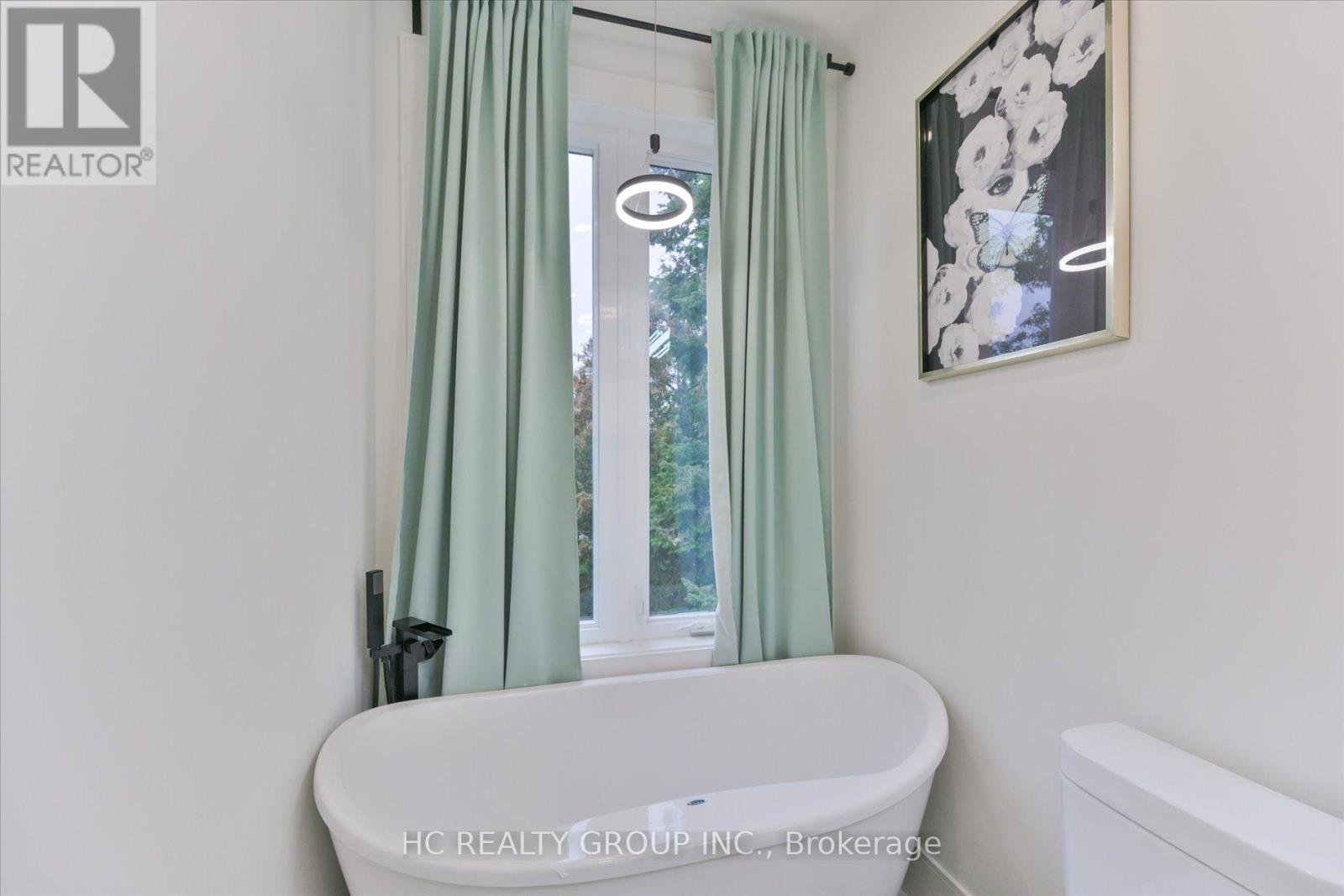 78 Greendale Avenue — photo 26